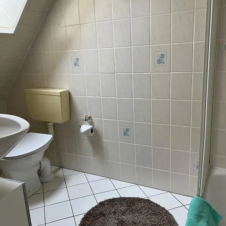 4 Apartment *
