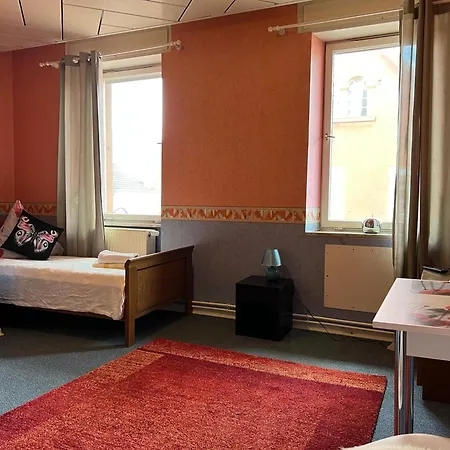 Apartment 4 *